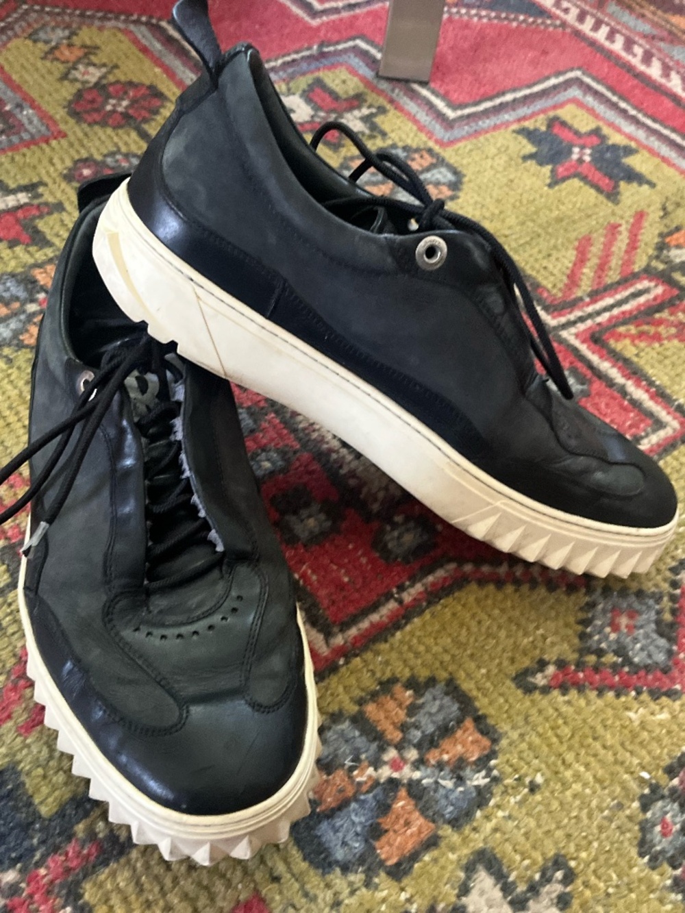 Salvatore Ferragamo Aaron Black Leather low top sneakers 8.5